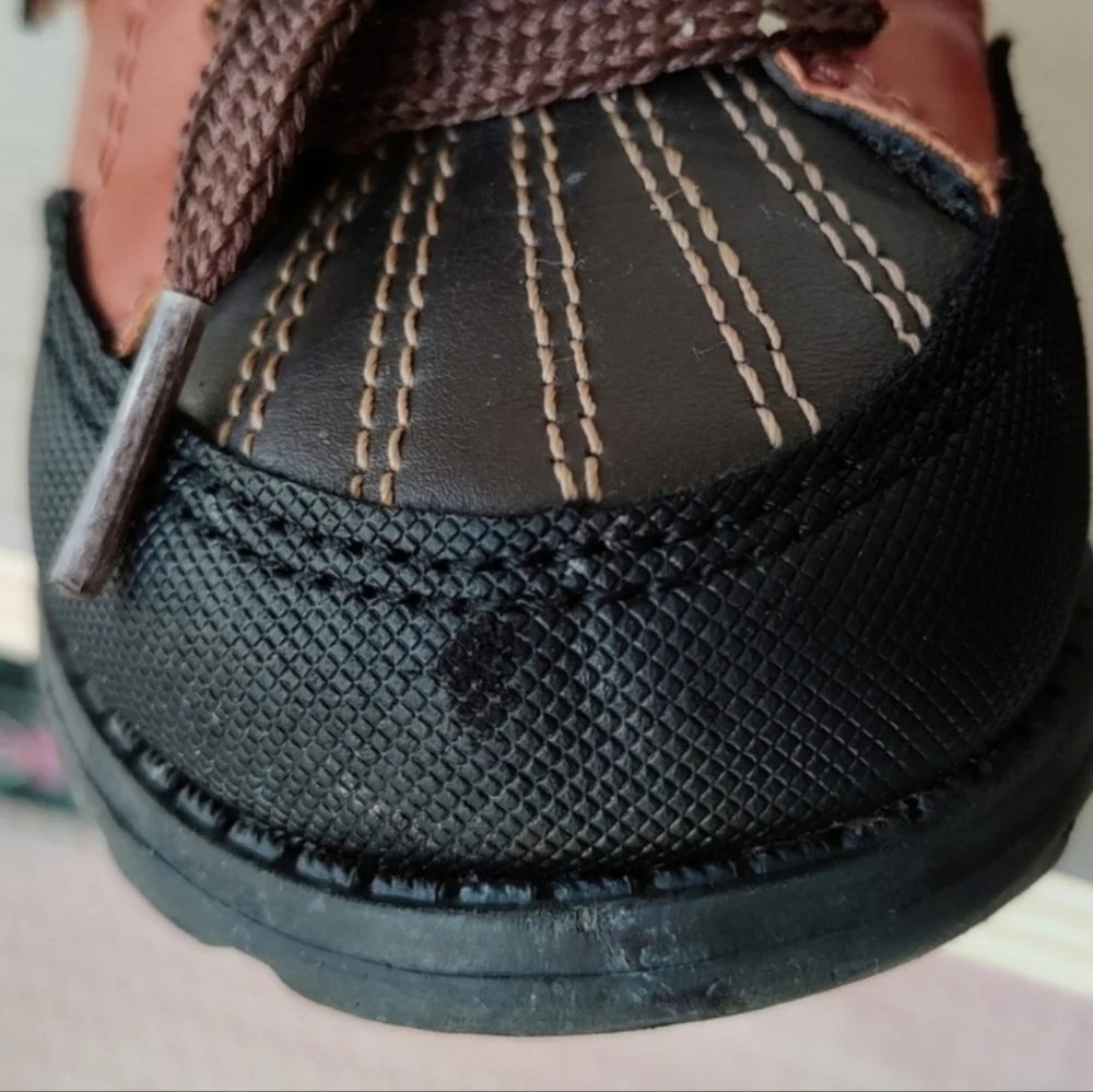 Carter's Benelli Toddler Boy's  Brown Sneaker shoes Size 9